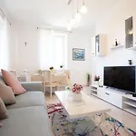 Ms 3br Near Kolovare Apartman Zadar