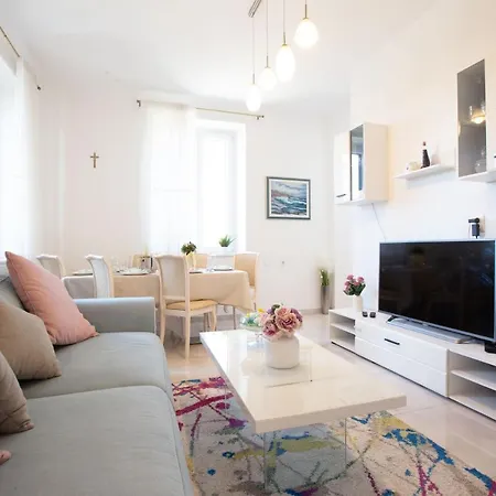 Ms 3br Near Kolovare Lägenhet Zadar