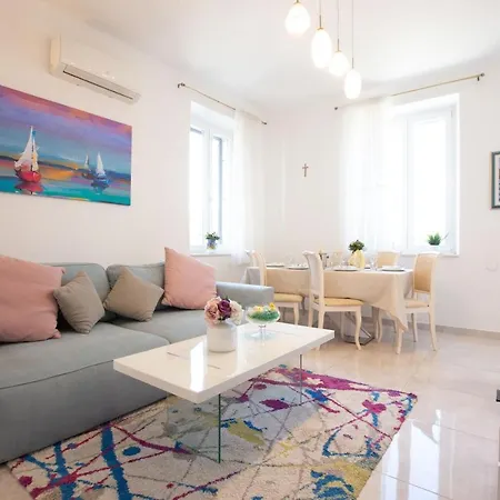 Apartment Ms 3br Near Kolovare