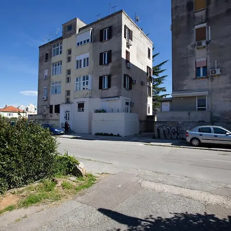 Ms 3br Near Kolovare Apartment Zadar