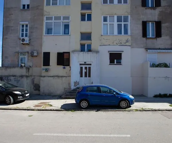 Apartament Ms 3br Near Kolovare Zadar