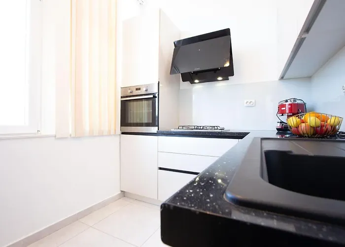 Ms 3br Near Kolovare *